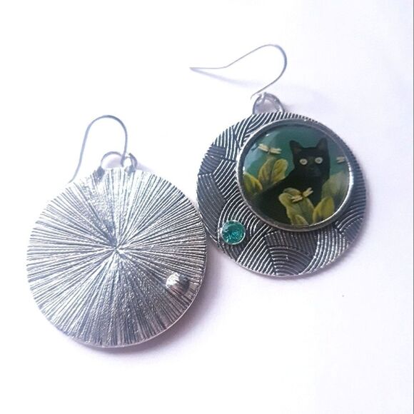 Silver Round Black Cat Pattern Dangling Earrings - Picture 3 of 7